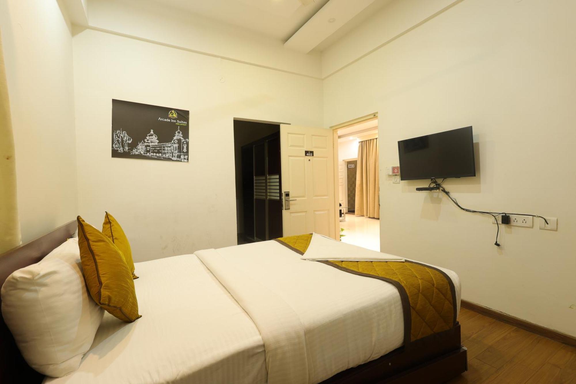 Arcade Inn Suites Bangalore Exterior photo
