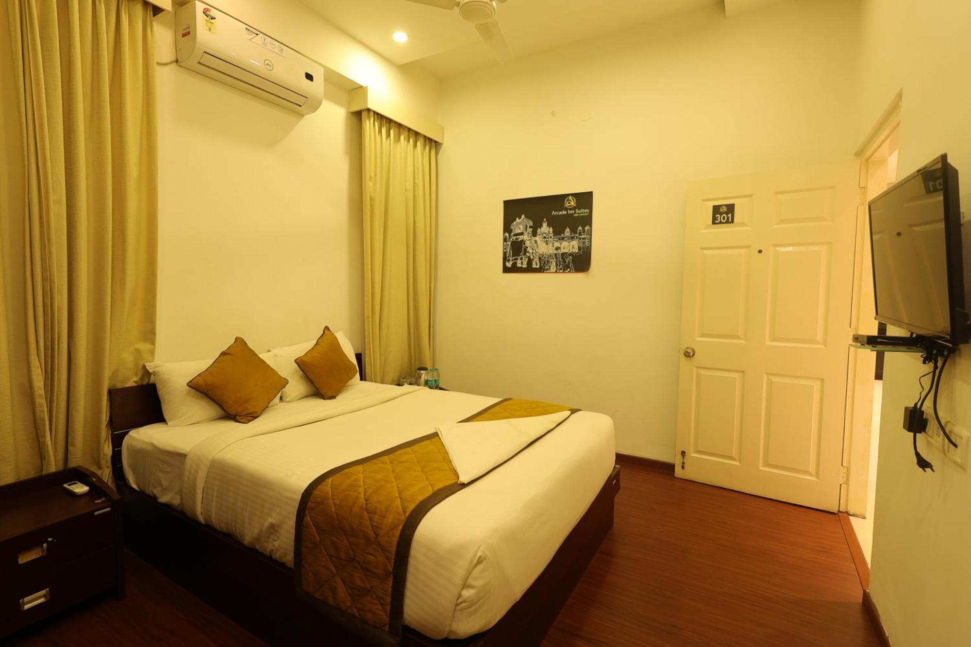 Arcade Inn Suites Bangalore Exterior photo
