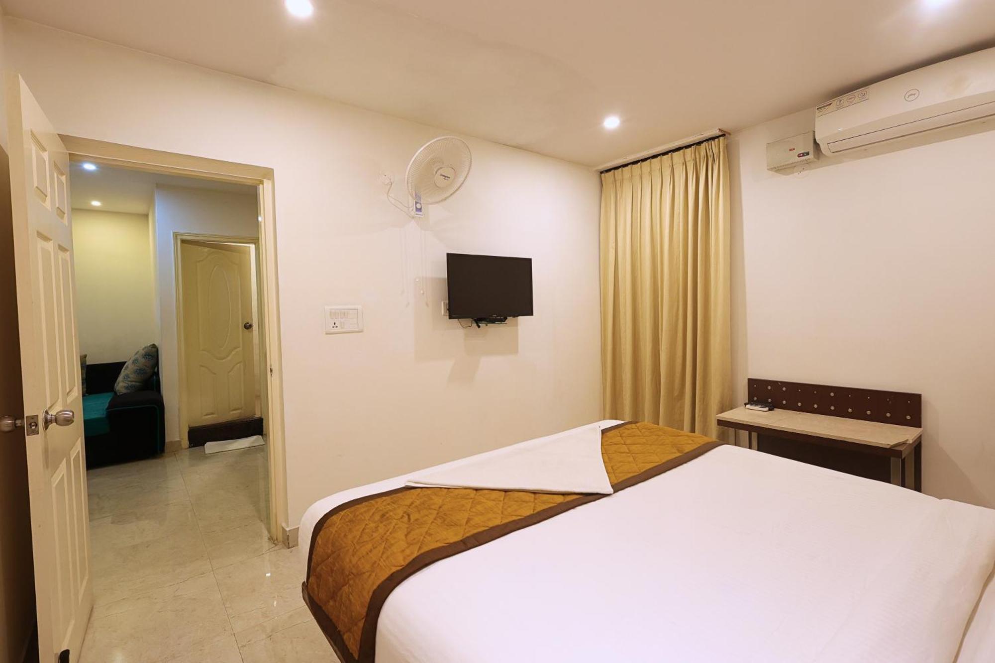 Arcade Inn Suites Bangalore Exterior photo