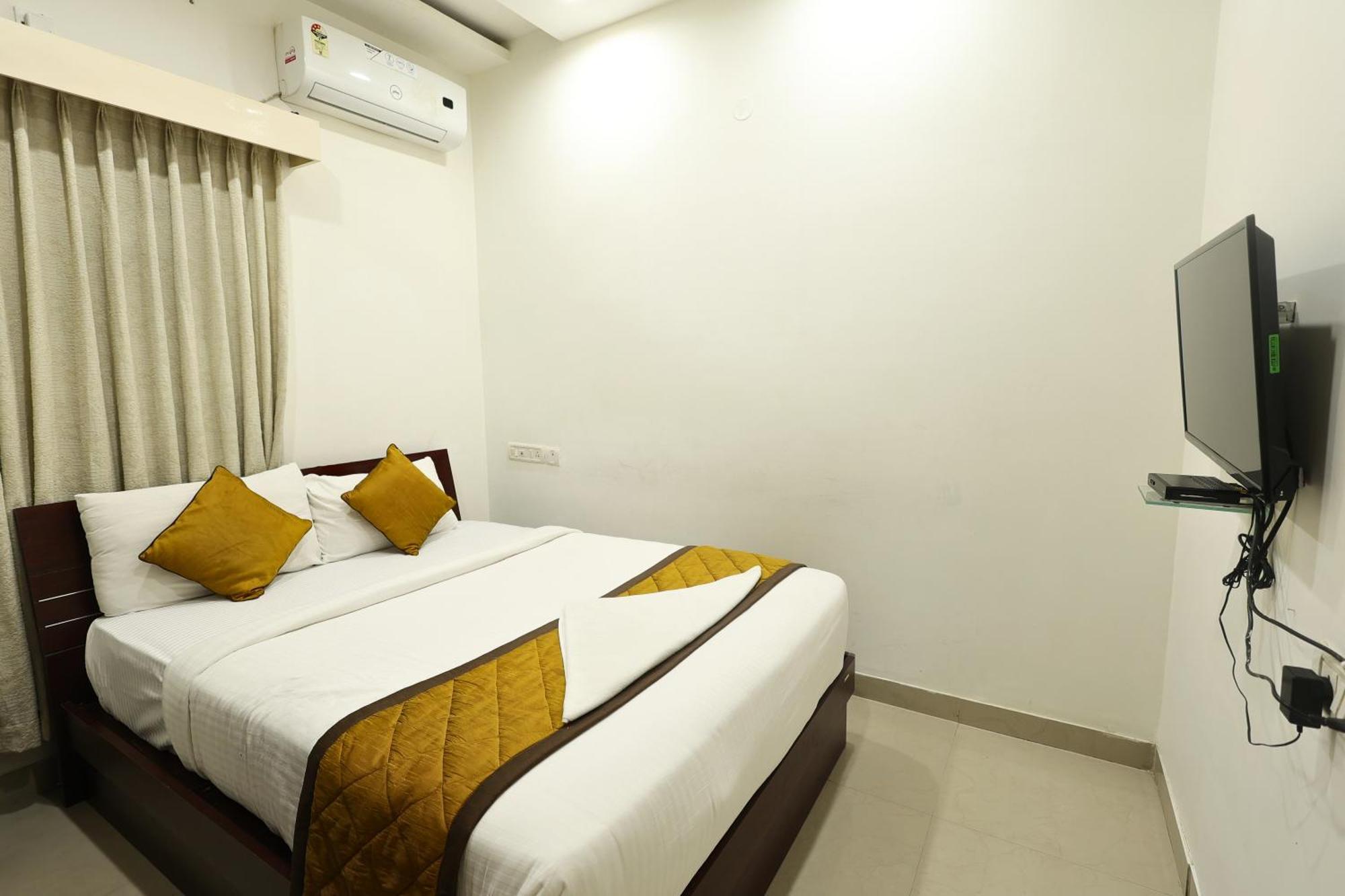 Arcade Inn Suites Bangalore Exterior photo