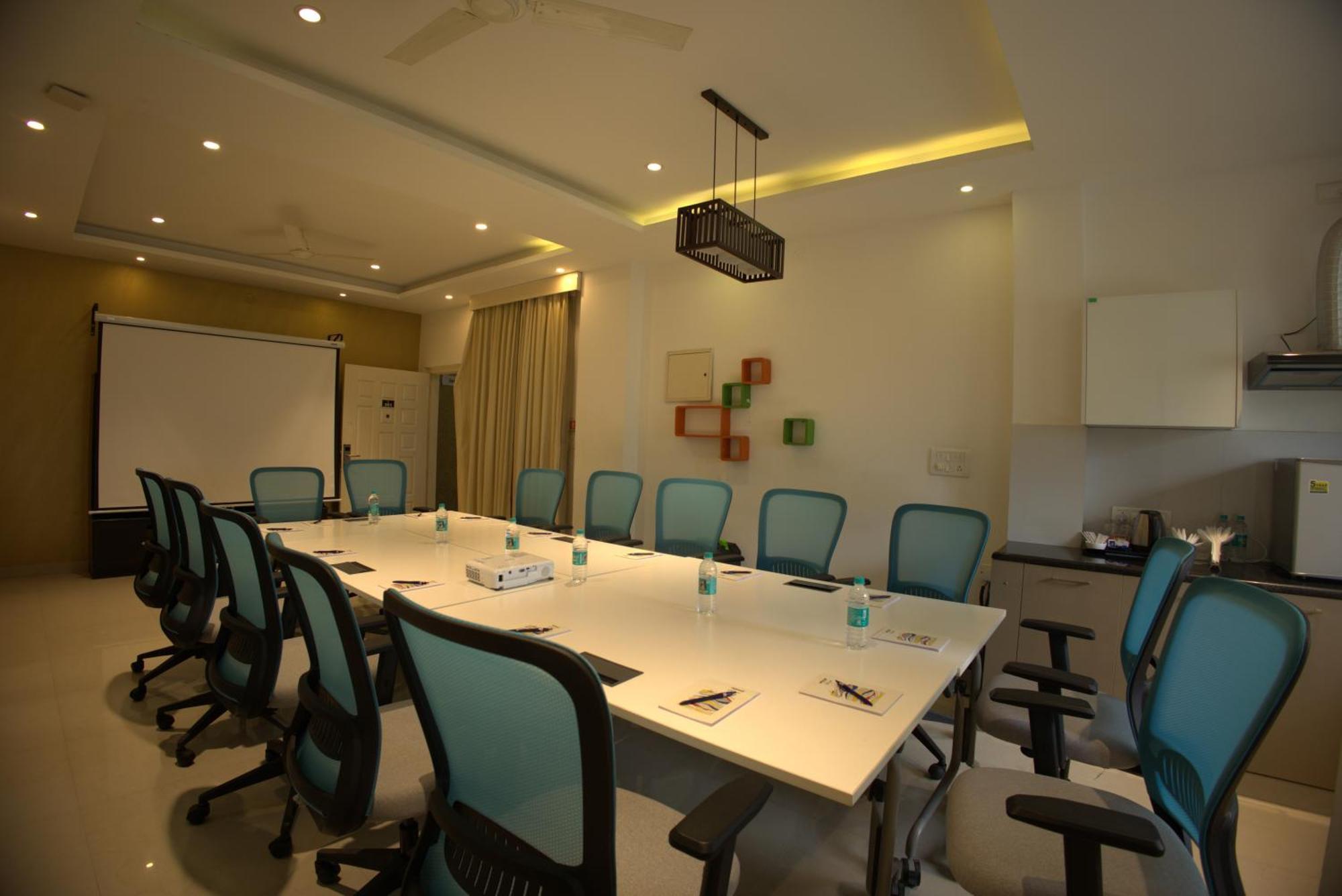 Arcade Inn Suites Bangalore Exterior photo